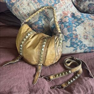 🇩🇪Liebeskind Berlin ‘Hailey’ Tan Leather studded, punk rock, crossbody purse EUC